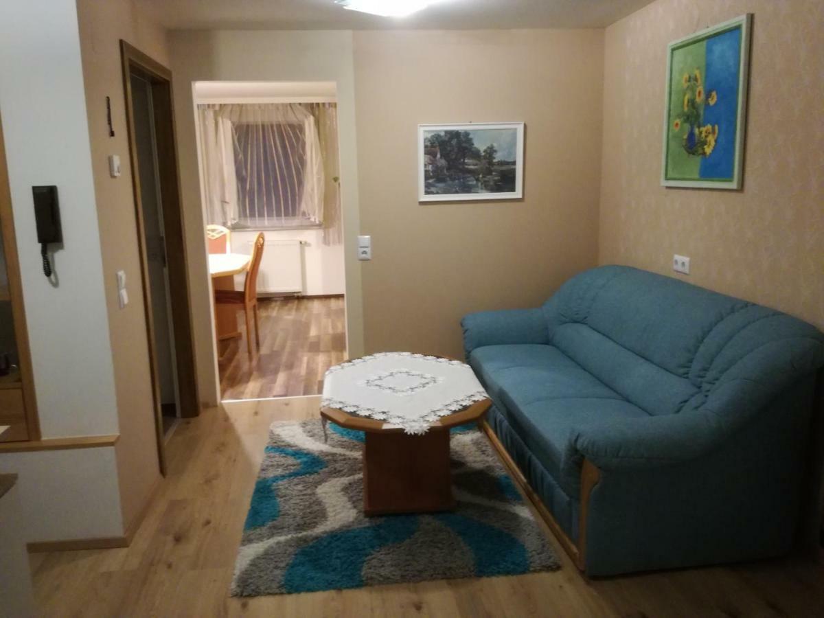 Ferienwohnung Und Gaestezimmer Gaspar Halbenrain Bagian luar foto